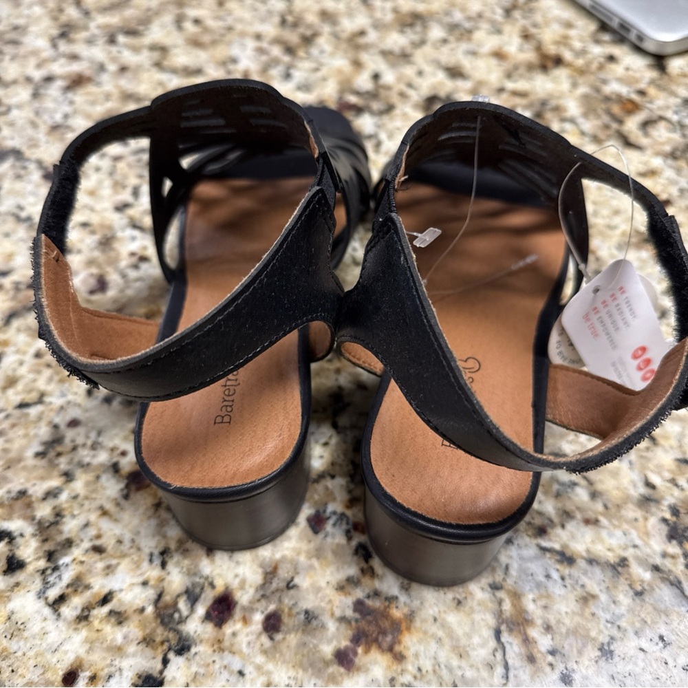 BareTraps Black Cutout Sandals - Picture 2 of 4